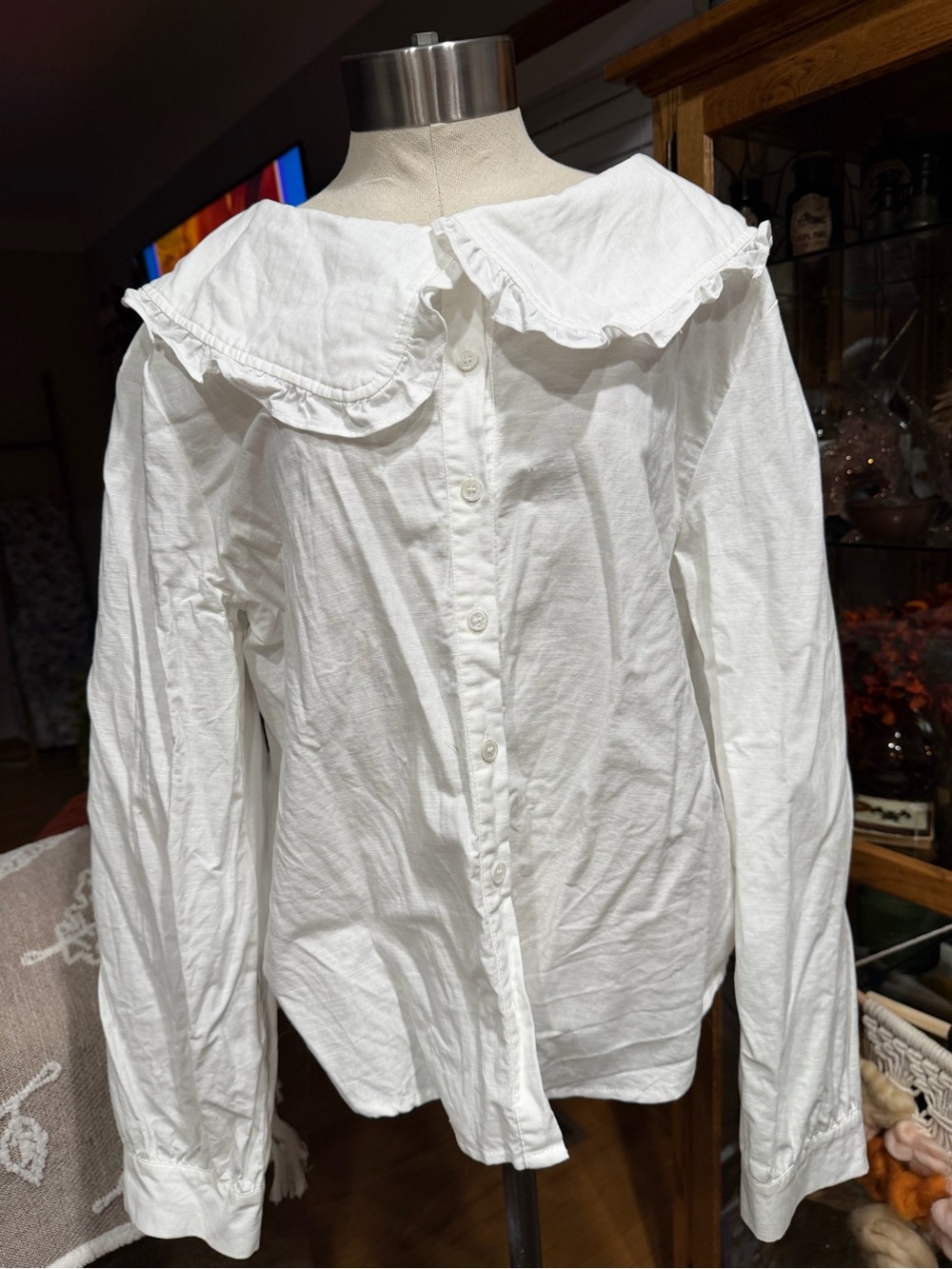 White Peter Pan Ruffle-Collar Button Front Blouse